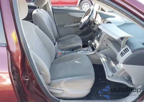 2011 Toyota Corolla Le z USA, uszkodzony, nr VIN 2T1BU4EE4BC625373